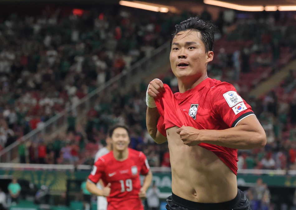 11일(현지시간) 멕시코 사포판 과달라하라 스타디움에서 열린 2026 북중미 월드컵 A조 1차전 한국과 체코의 경기. 후반 오현규가 역전골을 넣은 뒤 코너로 내달리고 있다.