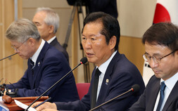 정청래, 잇단 호남행…연임 포석 속 ‘당내 갈등 격화’