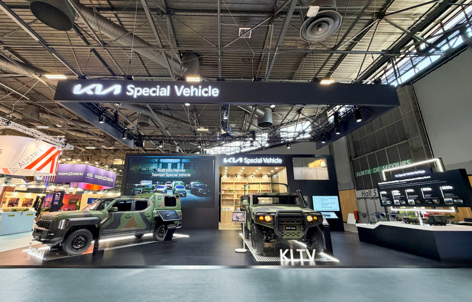 기아가 세계 최대 규모의 방위산업 전시회인 ‘Eurosatory 2026’에 참가해 다양한 군용차량을 선보인다. 기아