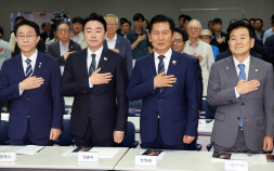 李대통령 “26년 전처럼 남북 대화 위해 최선”…6·15 정신 되새겨 [쿠키포토]