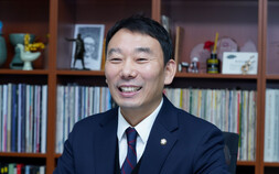 김용민, 당대표 출마 저울질…“적임자 안 보이면 나가야 하나 고민”