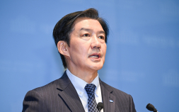 조국 “‘선거연대 거부’ 평택을, 범민주진영 패배…제 부족 탓”