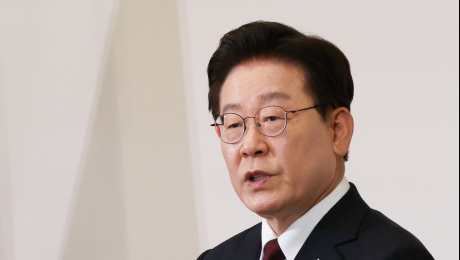 李대통령 지지율 47.7%…취임 후 첫 ‘데드크로스’ [조원씨앤아이]