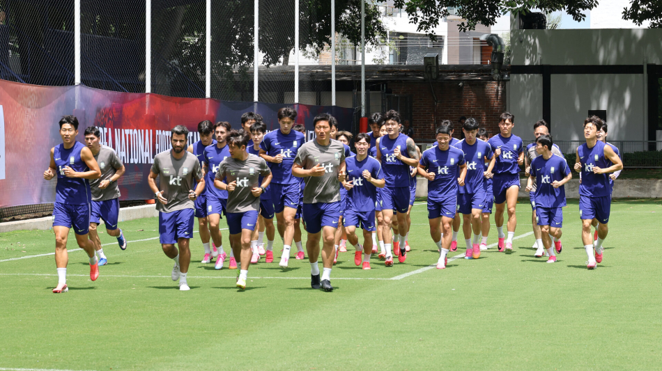 멕시코와 대결을 앞두고 훈련을 하고 있는 한국 축구대표팀. 연합뉴스