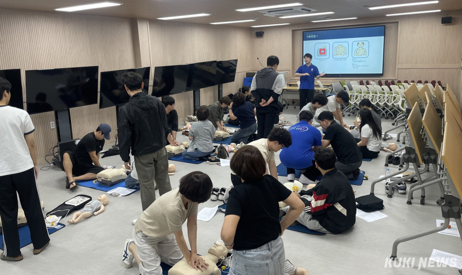 충남도립대학교 앵커사업단은 최근 교내에서 지역주민과 재학생을 대상으로 ‘일반인 심폐소생술 심화과정’을 운영했다고 밝혔다.