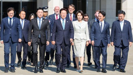 출국 땐 없고 귀국 땐 있다…정청래, 李대통령 귀국 행사 참석