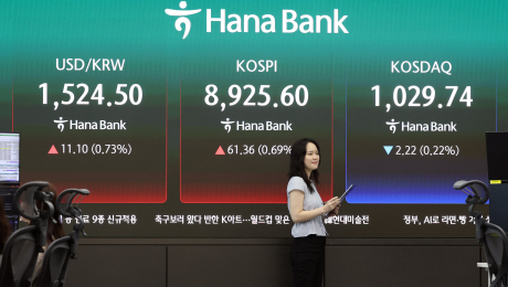 ‘사상 첫 9000피’ 넘어선 코스피…코스닥은 ‘천스닥’ 붕괴