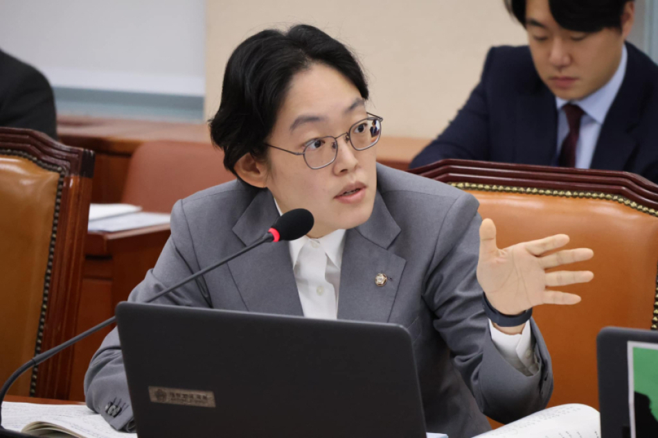 조지연 의원이 발의한 안전·환경 관련 민생법안 2건이 국회 본회의를 통과했다. 의원실 제공