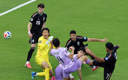 실책 하나에 무너진 한국, 멕시코에 0-1 패 [북중미 월드컵]