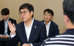 최휘영 문체부 장관, 핸드볼경기장 입주 종목단체와 추가 대책 논의