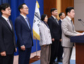 靑 수석급 5명 인사 개편…홍보 성기홍·민정 한찬식·사회 김경자
