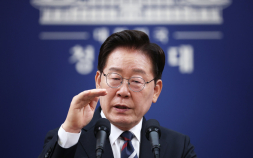 5주째 떨어진 李대통령 지지율…청와대 “엄중하게 받아들여”