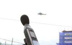 軍헬기 소음 수십 년 참았는데…월 1만3000원 주민들 ‘분통’