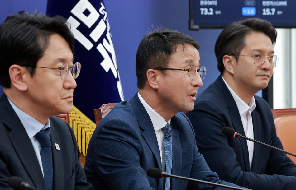 한병도 더불어민주당 원내대표가 24일 국회에서 원 구성 협상과 관련해 긴급 기자간담회를 하고 있다. 연합뉴스
