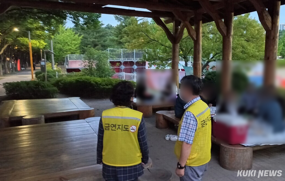 담배 규제 확대에 따라 도내 18개 시군 금연 구역과 담배 관련 업소 집중 점검이 추진된다.