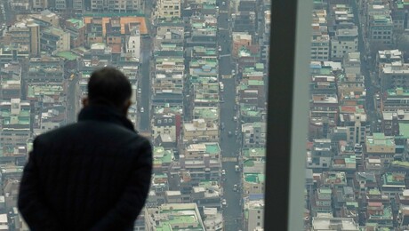 서리풀도, 경마장도 멈칫…주택 공급계획 곳곳 ‘반발 암초’