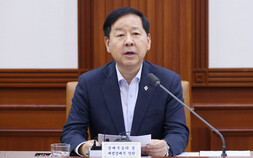 구윤철 “하반기 전기 가스요금 등 주요공공요금 동결”