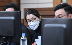 반클리프·금거북이·디올백…김건희 ‘매관매직’ 1심 징역 7년