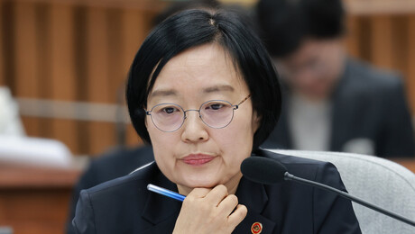 한성숙 청문회 이틀째도 부동산 공방…오피스텔 ‘저가 매각’ 쟁점