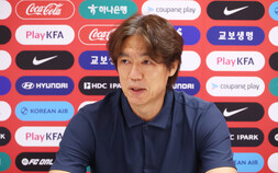 韓축구 퇴보시킨 홍명보, 월드컵 조별리그 탈락 책임지고 불명예 퇴진