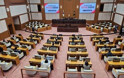 국민의힘, 부산시의회 상임위원장 ‘독식‘…험난한 ’전재수 시정‘ 예고