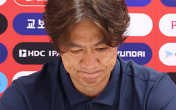 “책임 회피하는 것 같아”…‘32강 무산’ 홍명보 사퇴에도 들끓는 여론