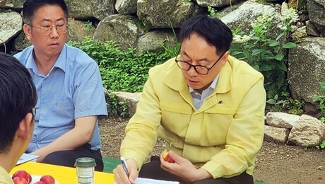 임하수 산림청 차장, 김천 호두재배임가 방문 [쿠키포토]