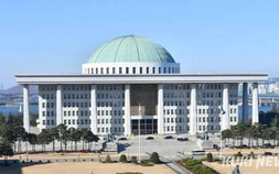 선관위 사태가 불씨 살린 개헌론…여야, 특검엔 공감·개헌엔 이견