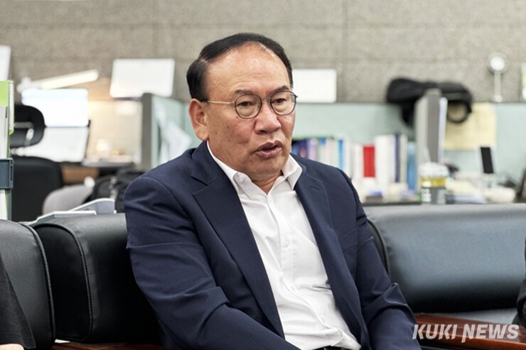 30일 정부대전청사 기자실에서 공사입찰점검팀 출범에 대해 설명하는 임병철 조달청 시설사업국장. 사진=이재형 기자