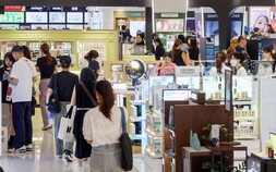 쇼핑도 배달도 “해외카드 가능해요”…외국인 결제장벽 허물기 분주