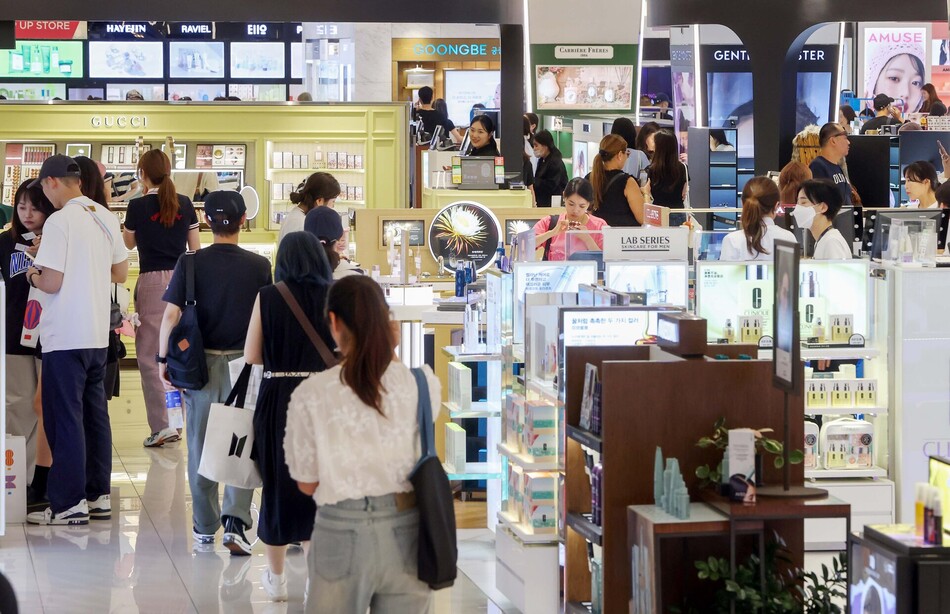 신세계면세점 명동점 전경. 신세계면세점 제공