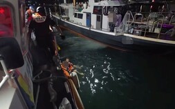 창원해경, 거제 장승포항 해상에 50대 익수자 구조