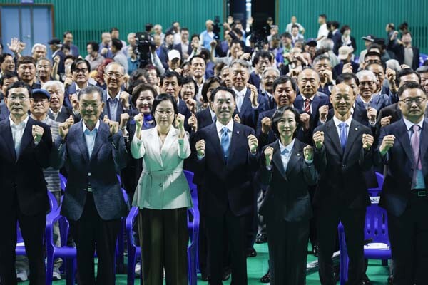장길선 전남광주통합특별시 구례군수가 민선 9기 출범과 함께 “진짜 군민주권 시대를 열겠다”며 기본소득과 명품교육, AI 기반 농업혁신 등을 핵심으로 한 새로운 군정 청사진을 제시했다. /구례군