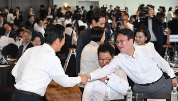 정청래·송영길·김민석 한자리에…8월 전대 앞 당권 경쟁 본격화