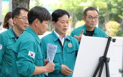 주말에도 쉬지 않았다…이근수 북구청장 “빗물보다 빠르게”