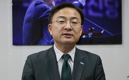 신장식, 조국혁신당 대표 출마…“왼쪽 운동장 넓히겠다”
