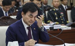 사관학교 통합 발표 돌연 연기…‘국군사관학교’ 추진 놓고 찬반 격돌