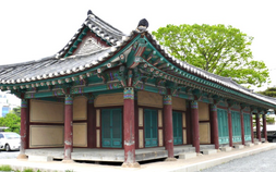 조선시대 관아 서산객사((瑞山客舍), 지자체 관리 소홀로 애물단지 되다