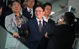 김민석 전 총리, 출마 선언 ‘네거티브’ 논란에 정면 반박 [쿠키포토]