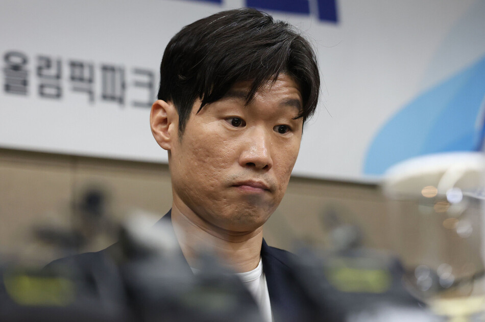 6일 서울 송파구 올림픽파크텔에서 열린 K-축구 혁신위원회 출범식에 공동위원장을 맡은 박지성 국제축구연맹 분과위원회 위원이 참석해 있다.
