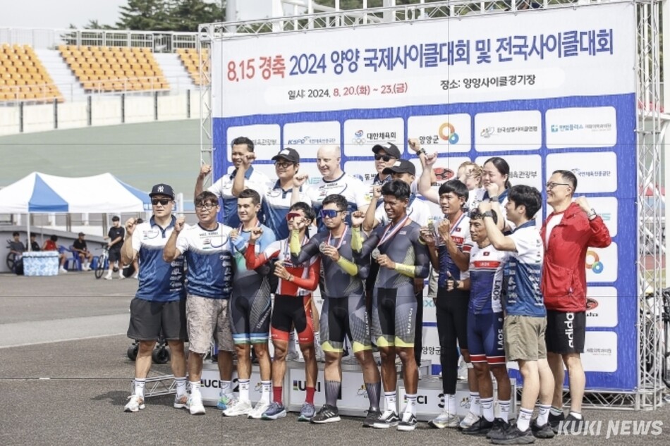 대한자전거연맹과 한국실업사이클연맹·강원특별자치도자전거연맹이 공동 주관하는 ‘8.15 경축 2026 양양국제사이클대회 및 전국사이클대회’가 7일부터 10일까지 4일간 양양사이클경기장에서 개최돼 89개팀 379명의 국내외 선수들이 열전을 펼친다. 2024년 대회 모습. 대한사이클연맹 제공