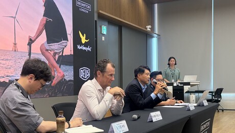 브롬톤 품은 더네이쳐홀딩스의 ‘700억 실험’…자전거 넘어 패션으로 [현장+]