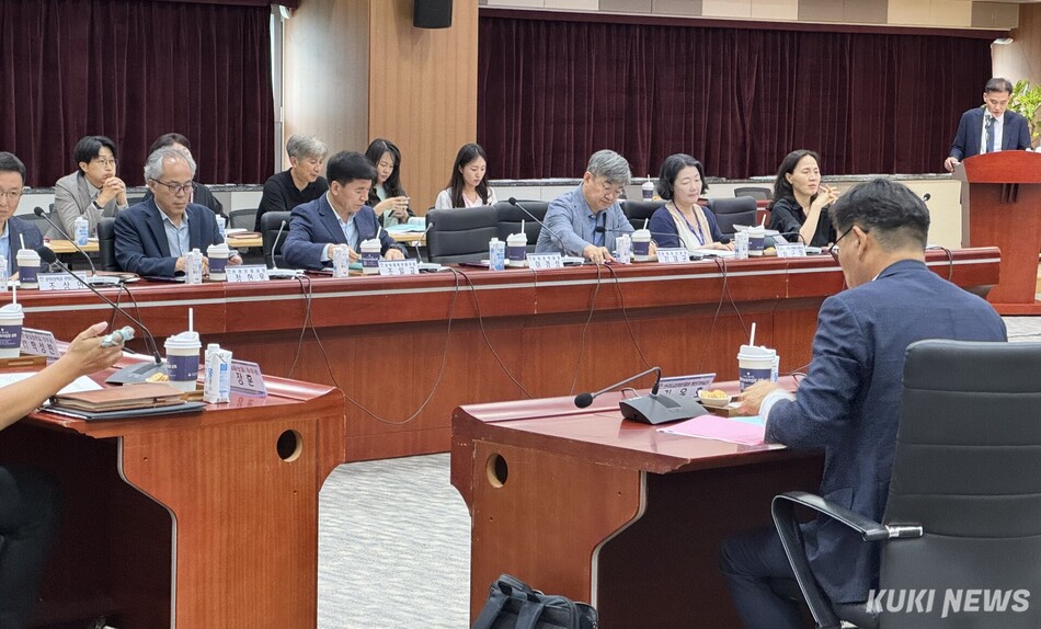 충남도는 7일 도청에서 문화·예술·관광 분야 공공기관과 민선 9기 공약 이행 방안을 논의하기 위한 ‘제4차 공공기관협의체 회의’를 개최했다.