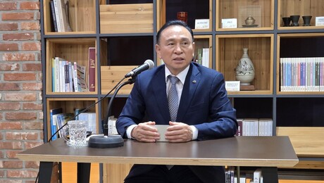 구본영 충남도 정무부지사 “예쁘게 봐달라…공직생활에 신중”