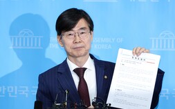 국힘 당내 갈등 격화…장동혁 ‘징계 정치’에 조경태 ‘張 제명’ 맞불