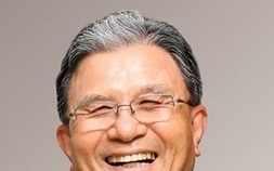 강병중 넥센그룹회장 부산대에 100억대 주식 기부