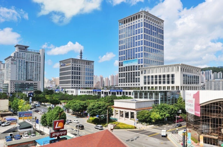 부산시청 전경. 사진 부산시 제공