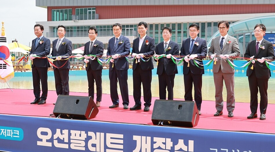 군산시 옥도면 무녀도 일원에 들어선 해양레저관광단지 ‘군산 오션팔레트’ 개장식