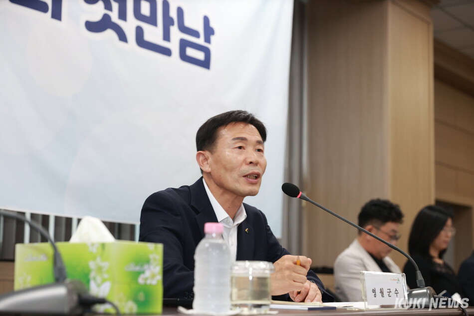 김길수 강원 영월군수가 취임 후 첫 읍·면 초도순방을 통해 ‘주민과의 첫 만남과 대화’에 나섰다. 영월군