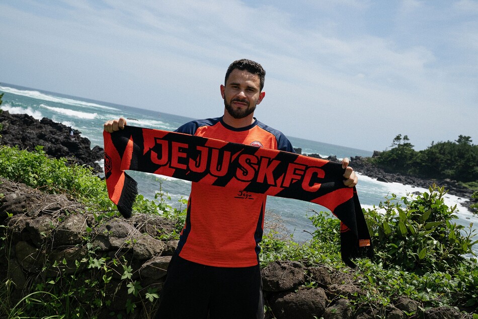 제주SK에 합류해 등번호 9번을 받게 된 아이아스. 제주SK FC 제공